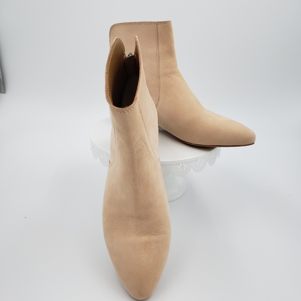 Lucky Brand Glanshi bootie, 8.5  buff color